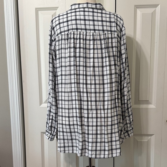 LOFT Black and White Plaid High-Low Tunic - Picture 6 of 10